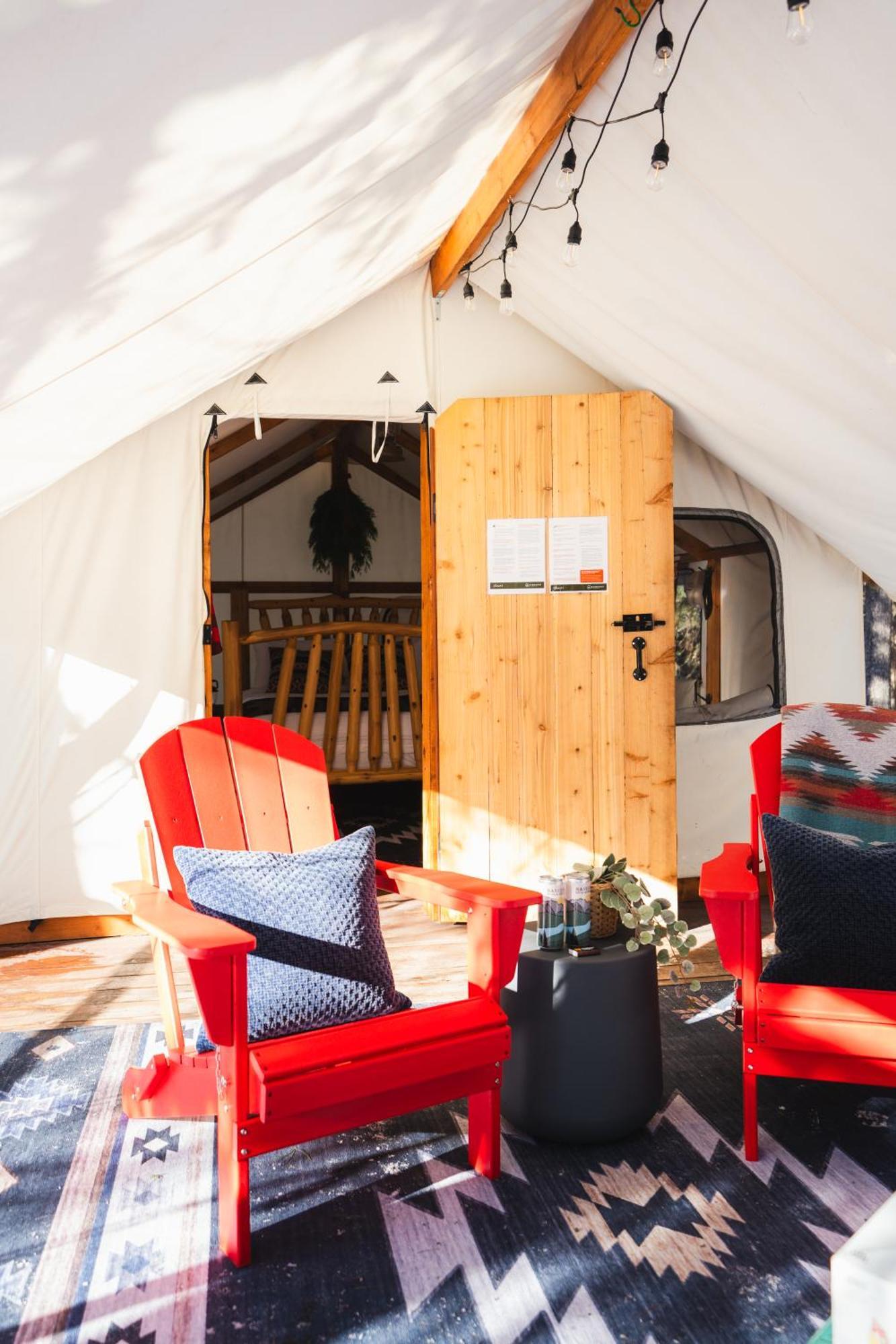 Sundance By Basecamp Hotel Kananaskis Exterior foto