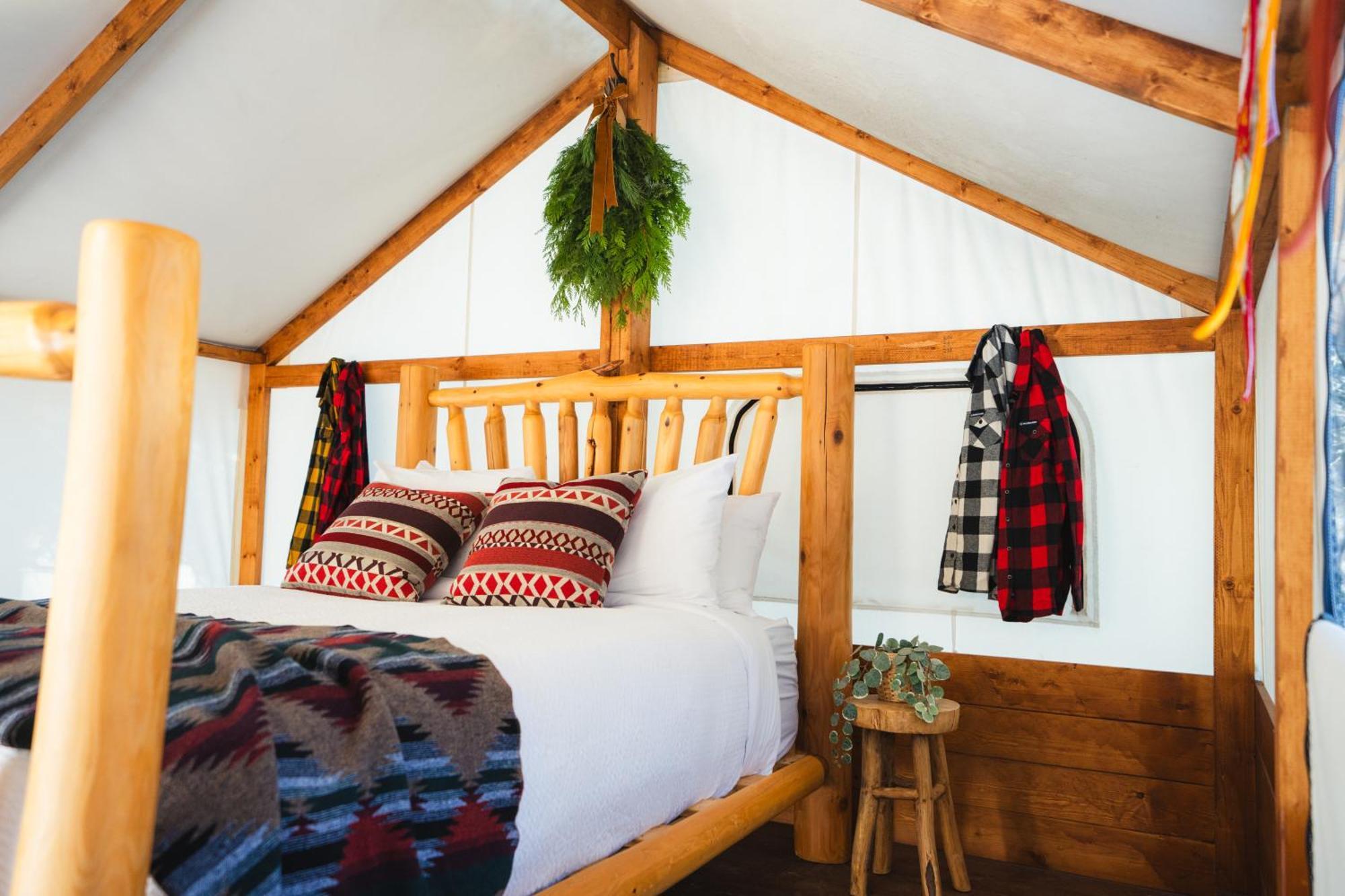 Sundance By Basecamp Hotel Kananaskis Exterior foto
